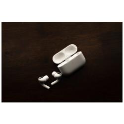 Беспроводные наушники Apple AirPods Pro 2 MagSafe Charging Case (Lightning), белый