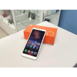 Смартфон Xiaomi Redmi 5