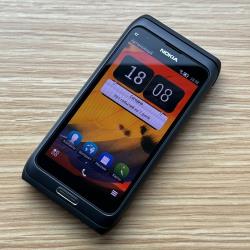 Смартфон Nokia E7, 1 SIM, черный