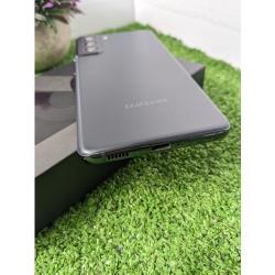 Смартфон Samsung Galaxy S21 5G 8 / 128 ГБ, Dual: nano SIM + eSIM, черный фантом