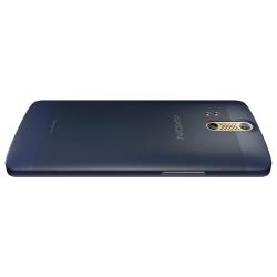 Смартфон ZTE Axon