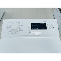 Стиральная машина Electrolux EWT 0862 IFW, белый